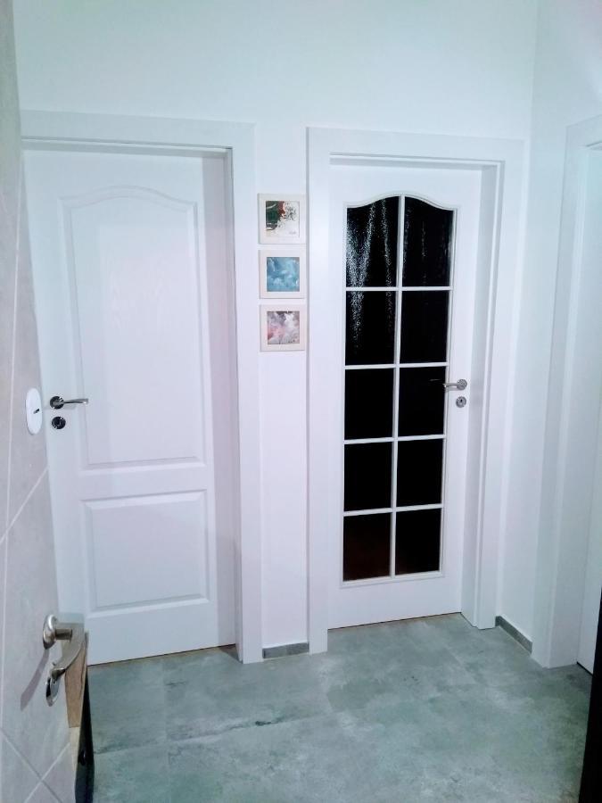 Studio Oxford-Campus Sat Vacanta Constanta Ngoại thất bức ảnh