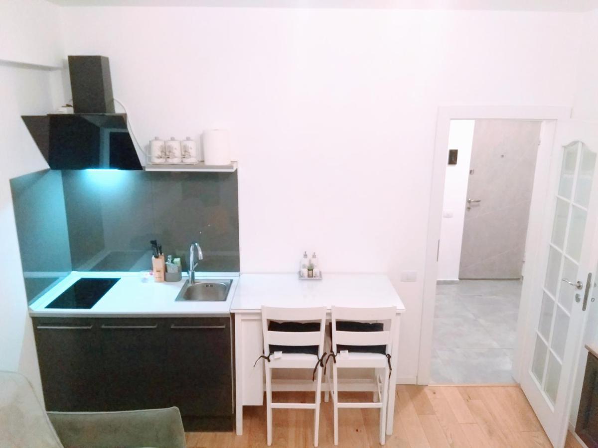 Studio Oxford-Campus Sat Vacanta Constanta Ngoại thất bức ảnh