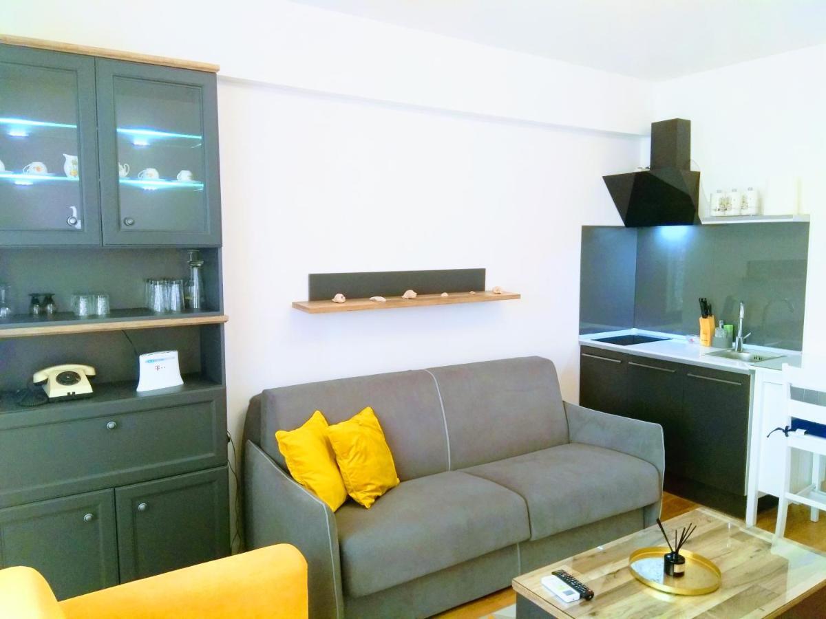 Studio Oxford-Campus Sat Vacanta Constanta Ngoại thất bức ảnh