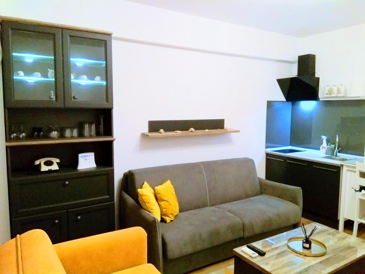Studio Oxford-Campus Sat Vacanta Constanta Ngoại thất bức ảnh